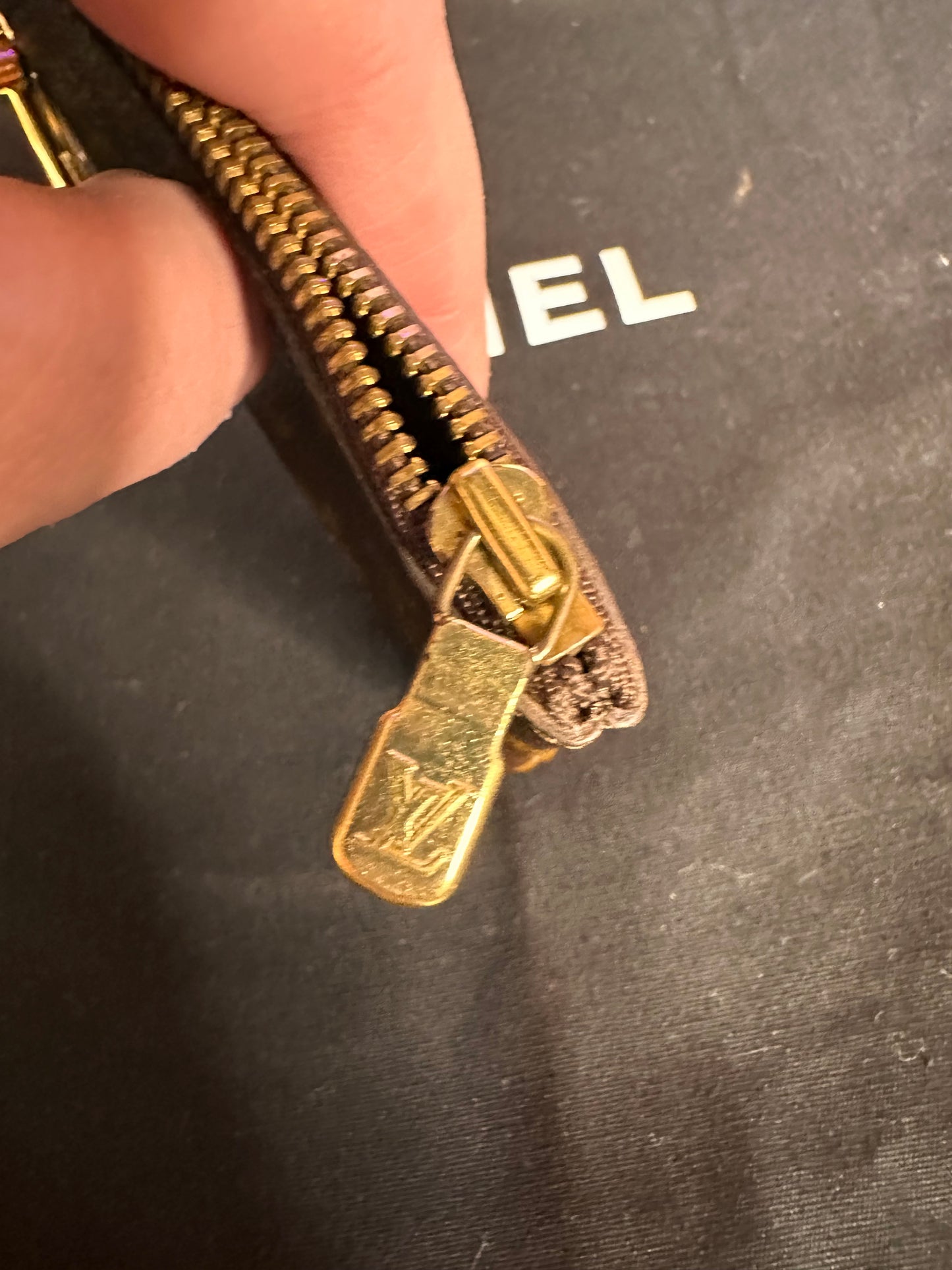 Louis Vuitton key cles monogram