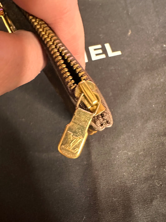 Louis Vuitton key cles monogram