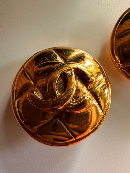 Chanel clip on earrings