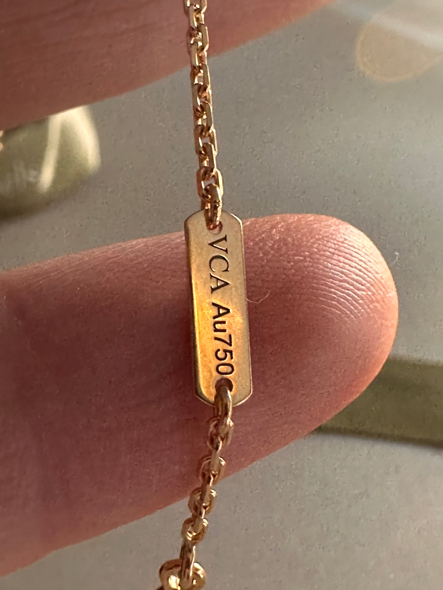 Van Cleef & Arlpels 18K Yellow Gold Black Onyx Vintage Alhambra Pendant Necklace