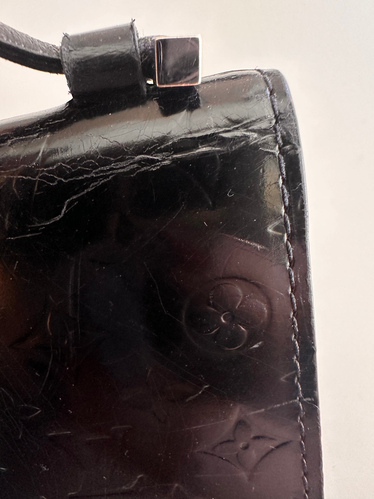 Louis Vuitton Anushka black patent with mirror