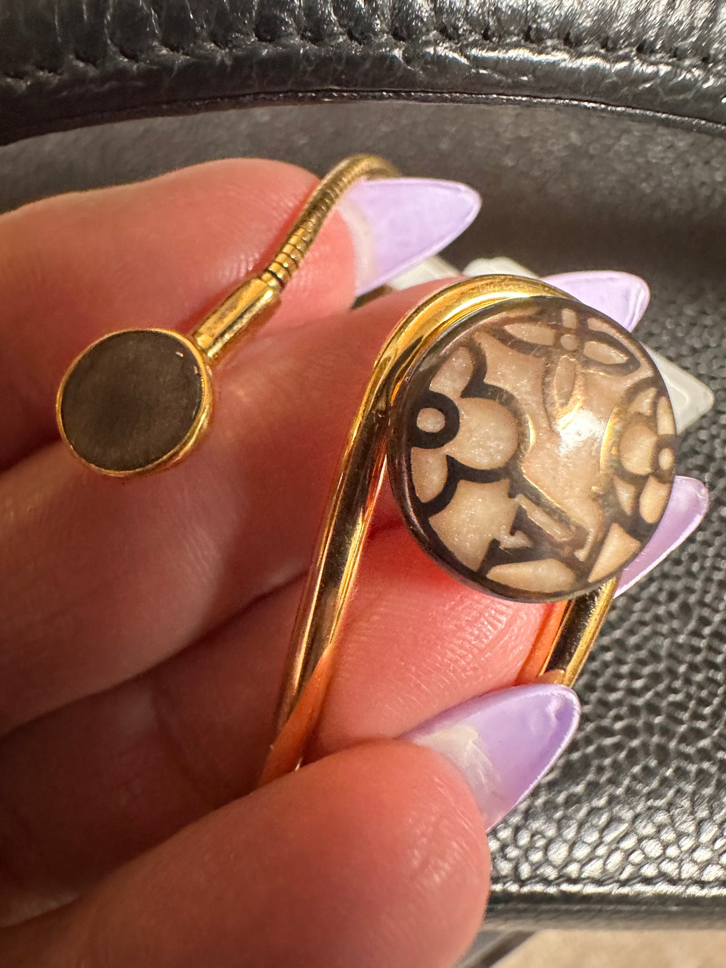 Louis Vuitton magnet bracelet size 6