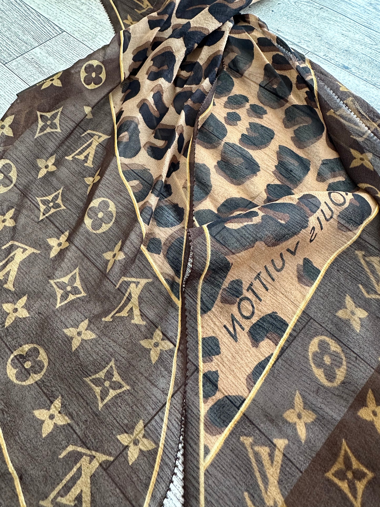 Louis Vuitton scarf