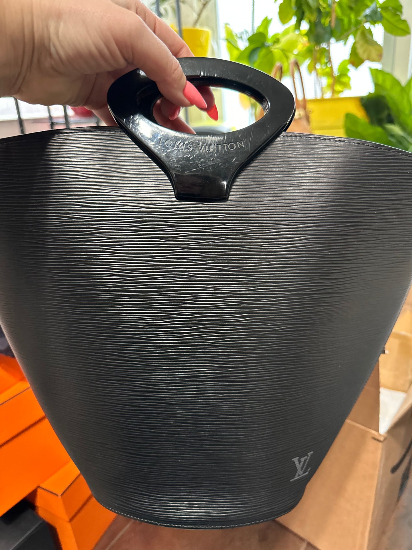 Louis Vuitton epi tote