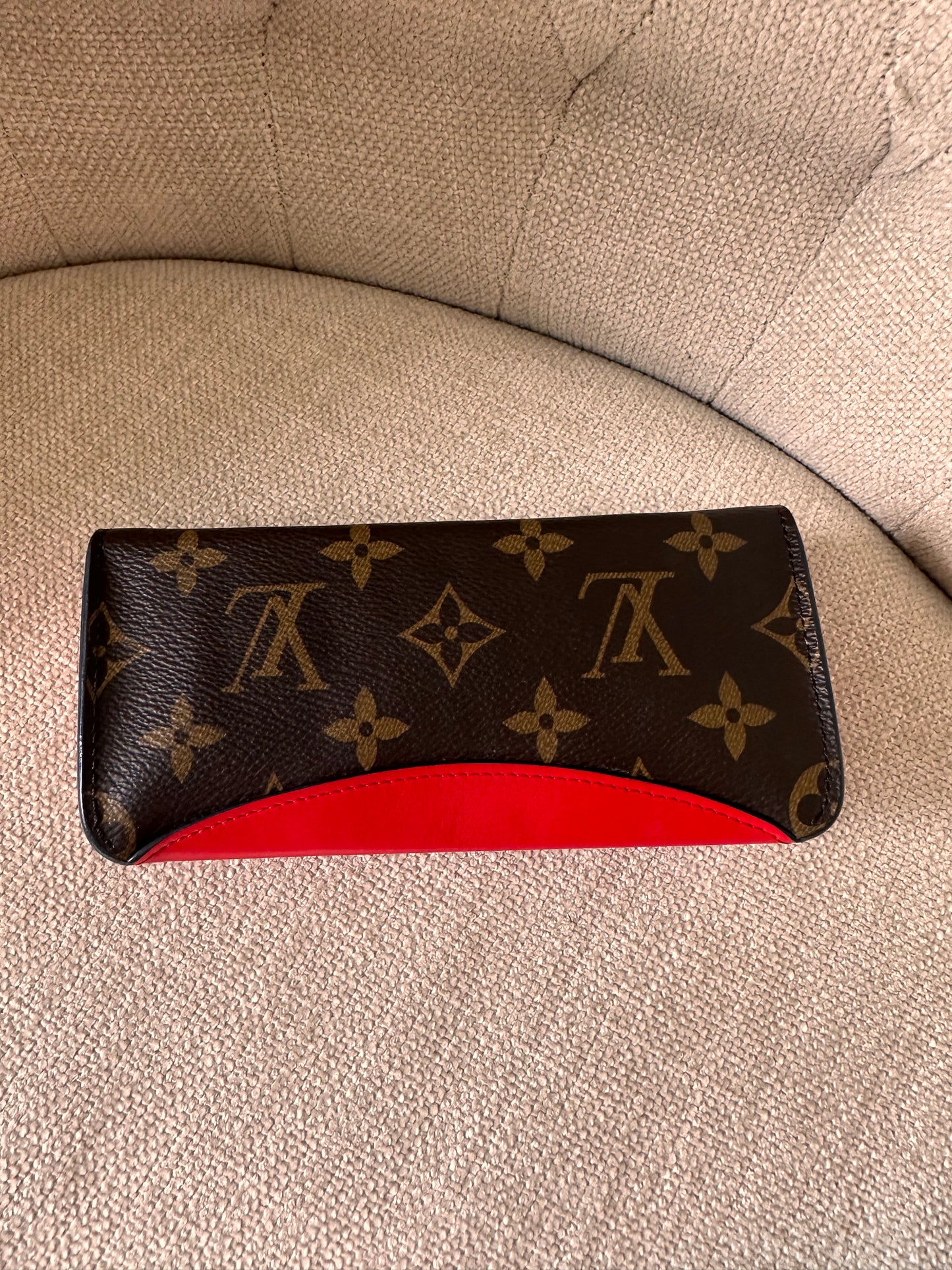 Louis Vuitton Linette Woody sunglasses case