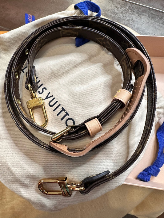 Louis Vuitton mono strap