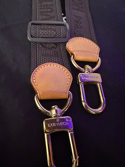 Louis Vuitton Luggage bag strap Brown