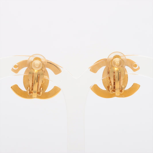 Chanel turnlock earrings clip on