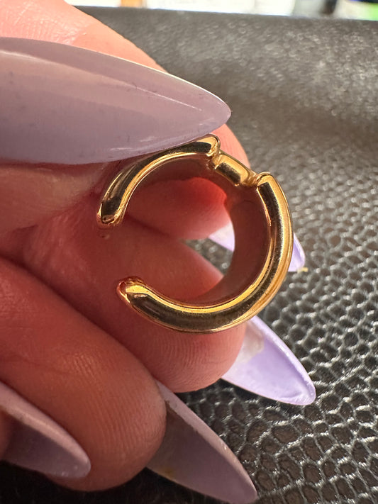 Hermes ear cuff