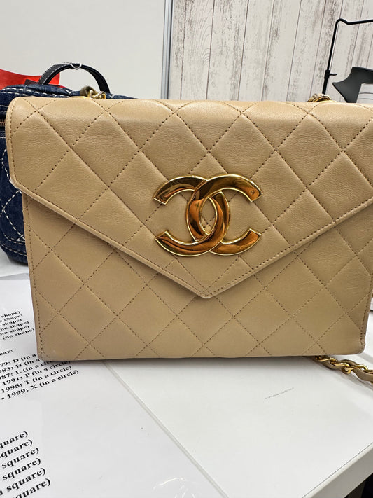 Chanel beige bag