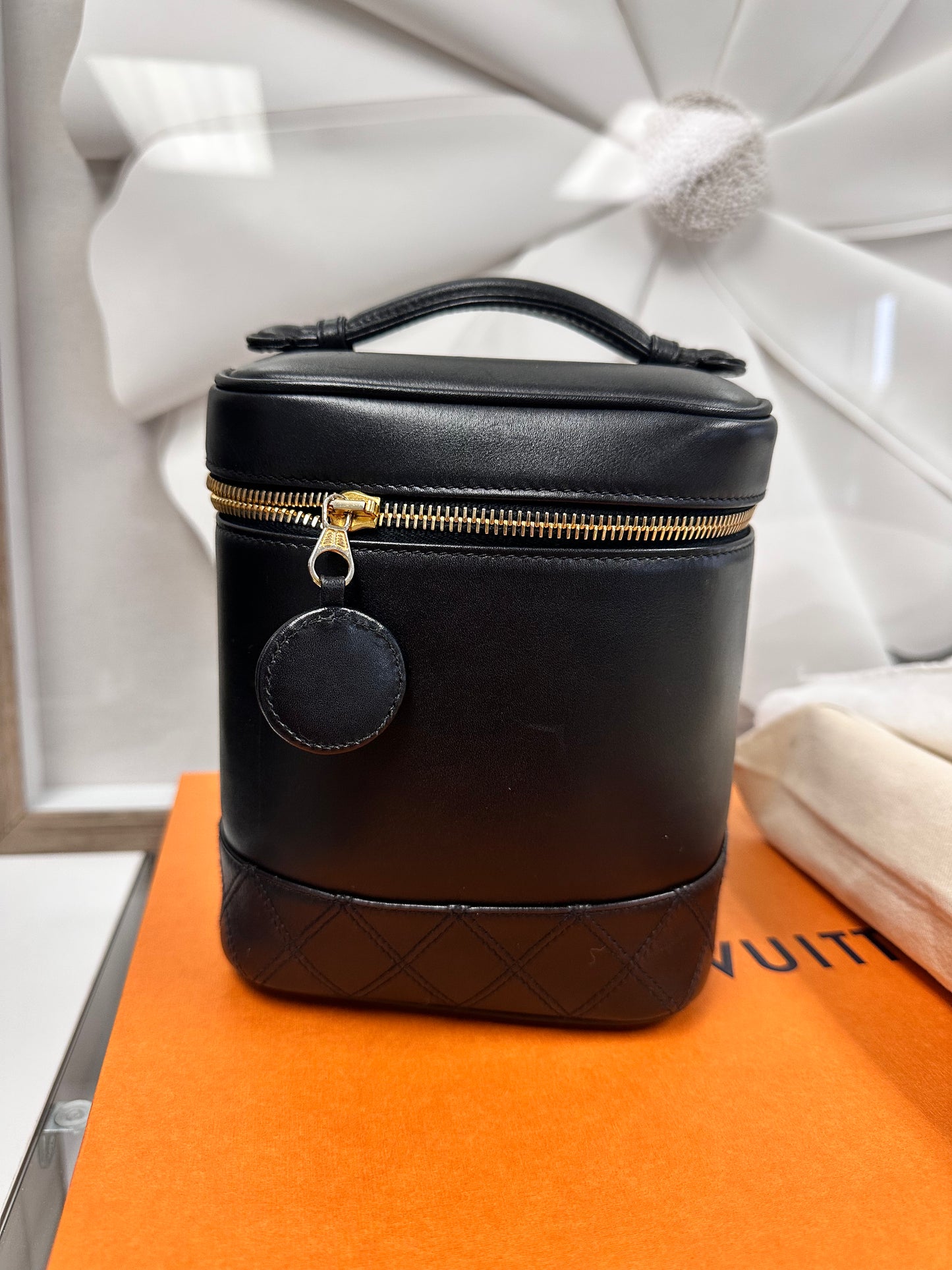 Chanel vanity vintage lambskin