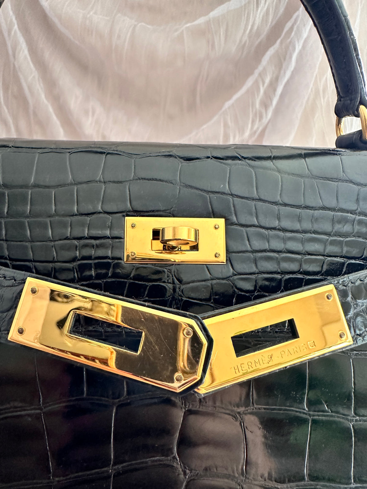 Hermes Kelly 32 Croco Porosus noir