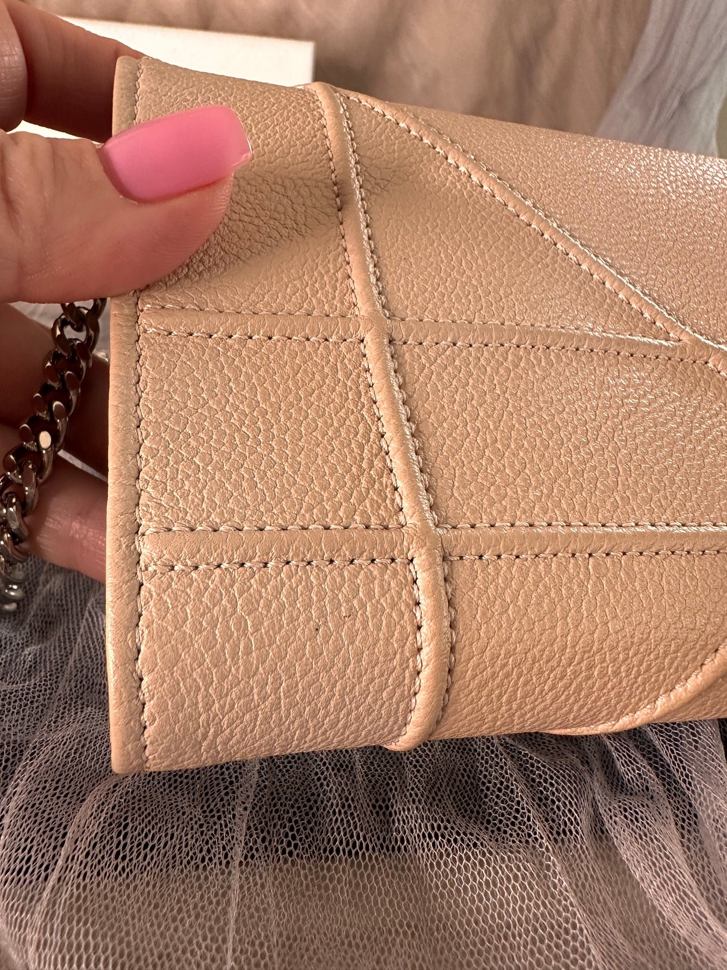 Dior wallet on chain