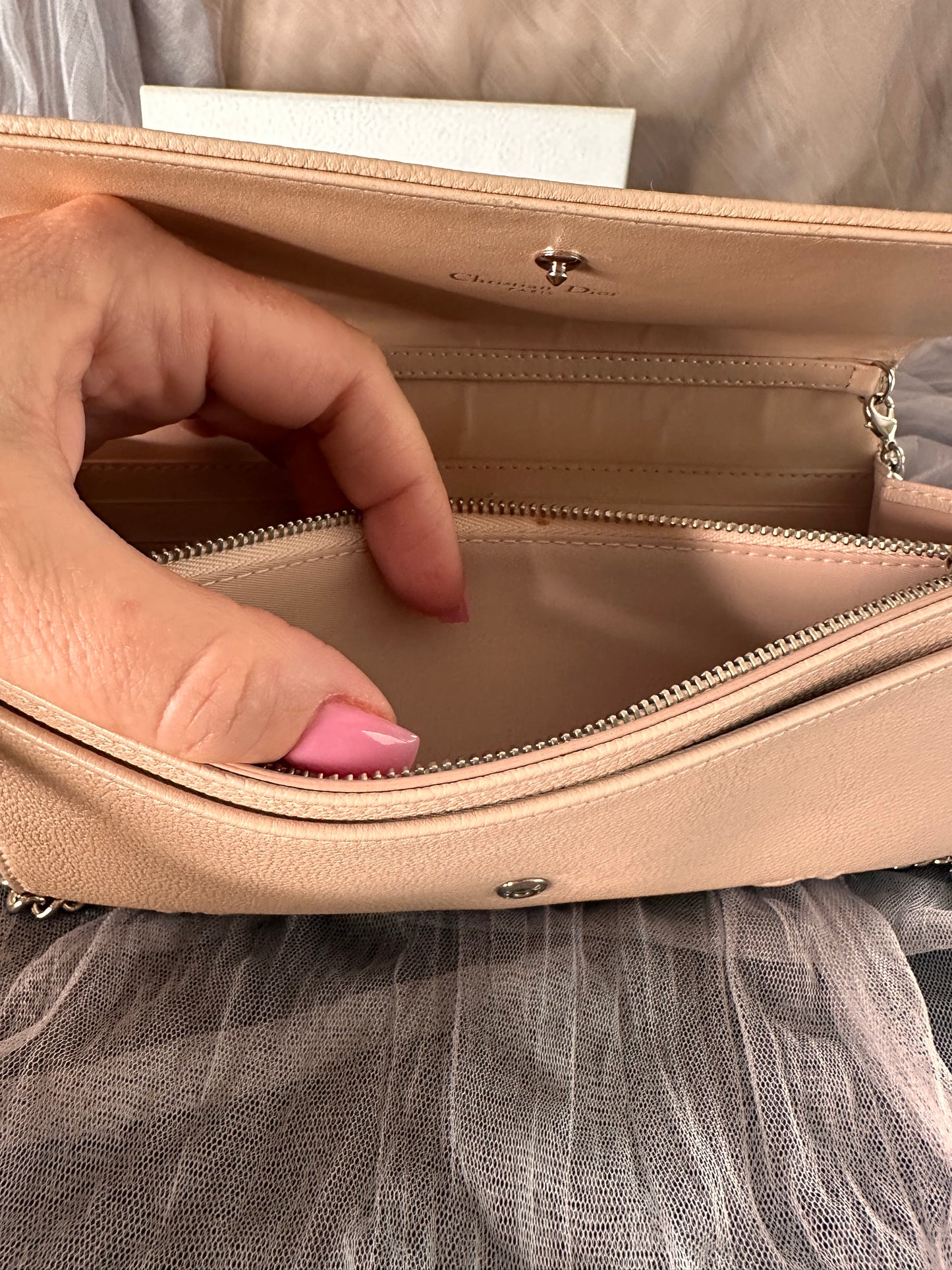 Dior wallet on chain